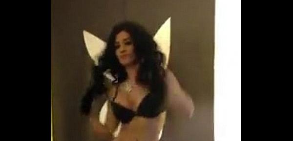  Diosa Canales bailando Samba (Se desnuda)